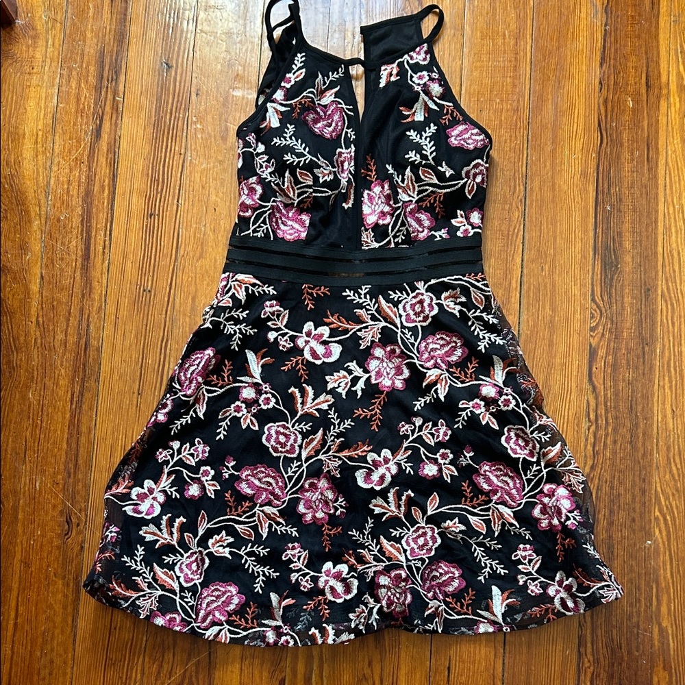 Vintage Y2K Floral Embroidered Juniors Dress - Black and Pink